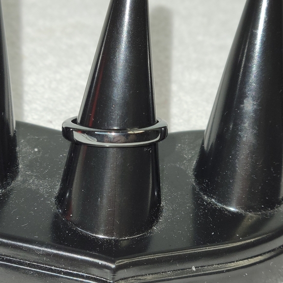 Hematite Ring  size 7 - Picture 3 of 3